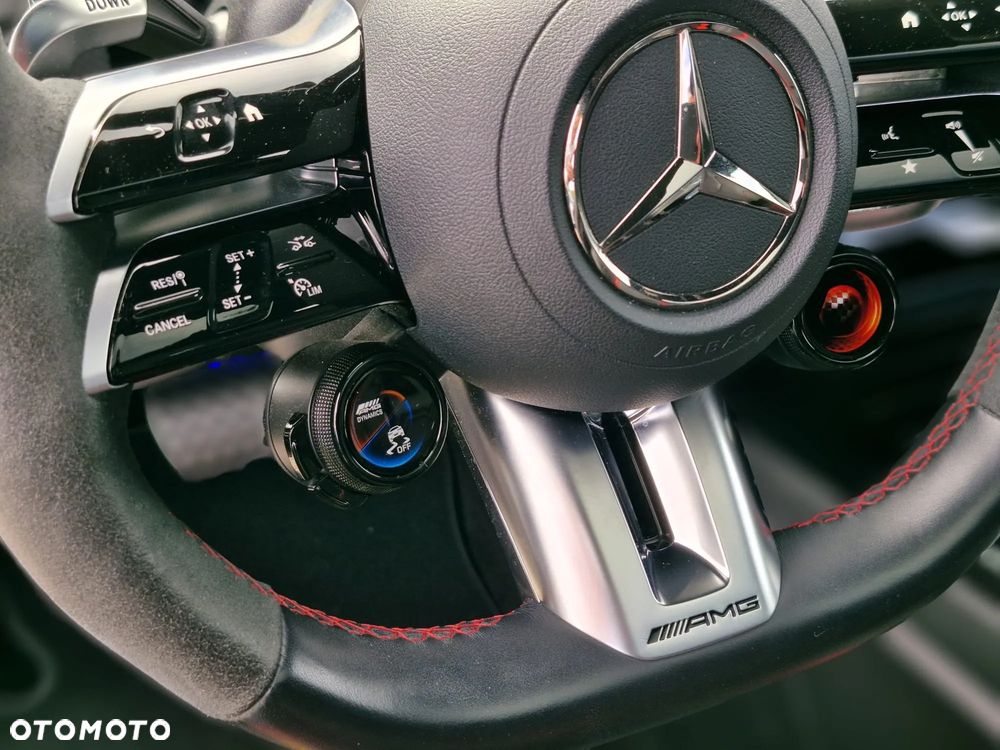 Mercedes-Benz CLA AMG 45 S 4-Matic+ 8G-DCT - 23