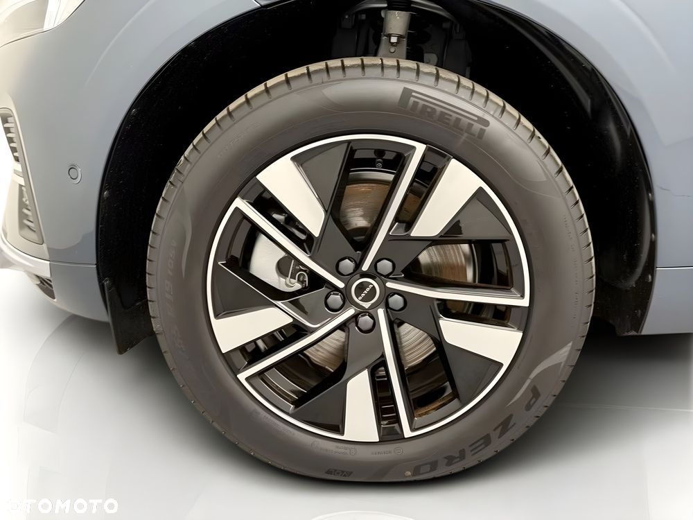 Volvo XC 60 T6 Plug-In Hybrid AWD Plus Bright - 23