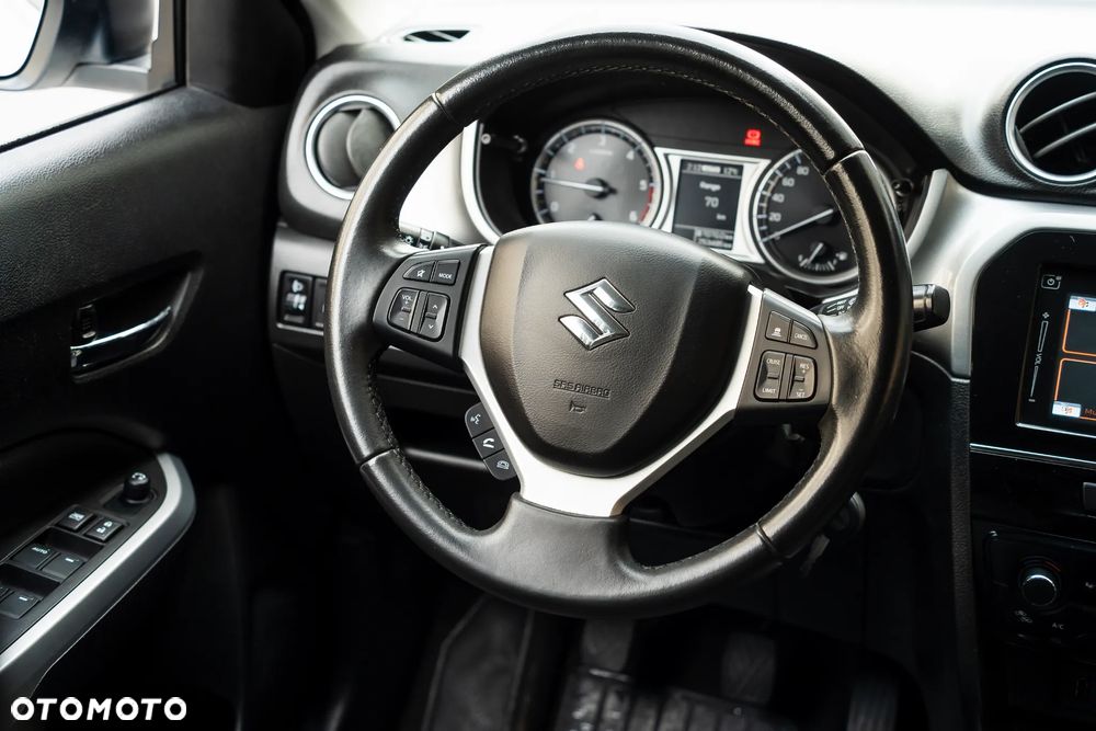 Suzuki Vitara 1.6 DDiS (4x4) Allgrip Comfort+ - 24