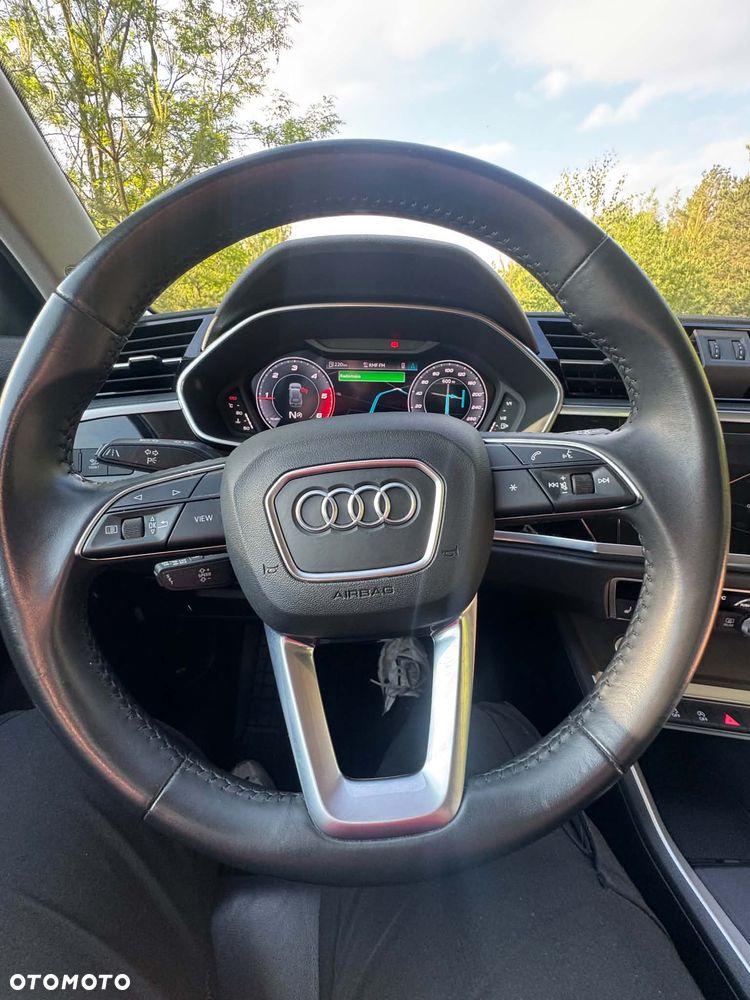 Audi Q3 2.0 TDI S tronic - 25