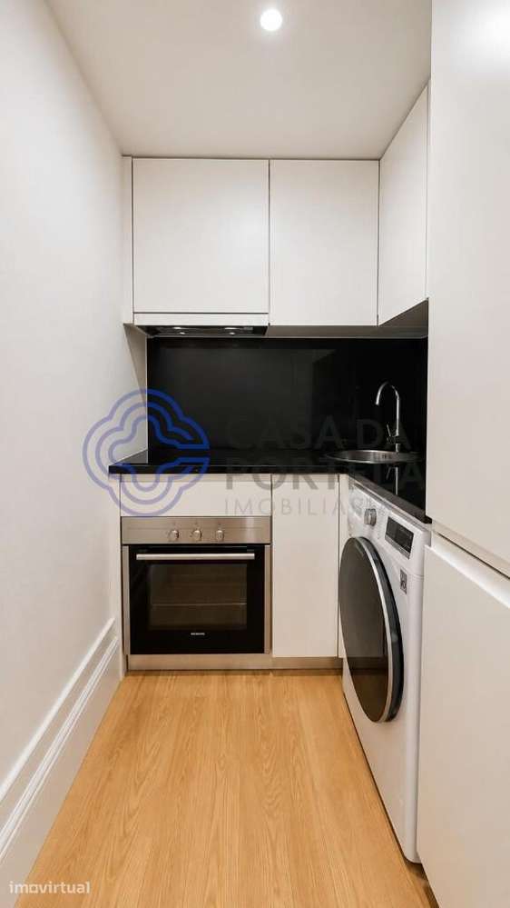 T0 Duplex à venda na Rua de Santo Ildefonso - Grande imagem: 5/13
