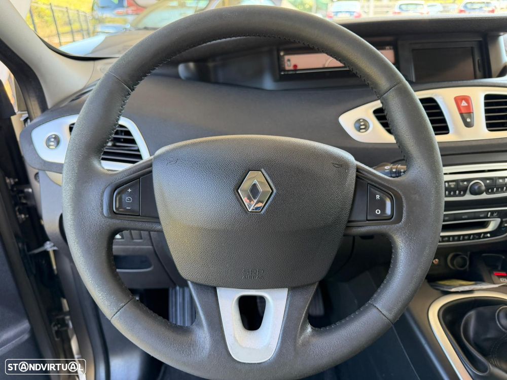 Renault Scénic 1.5 dCi Dynamique S - 11
