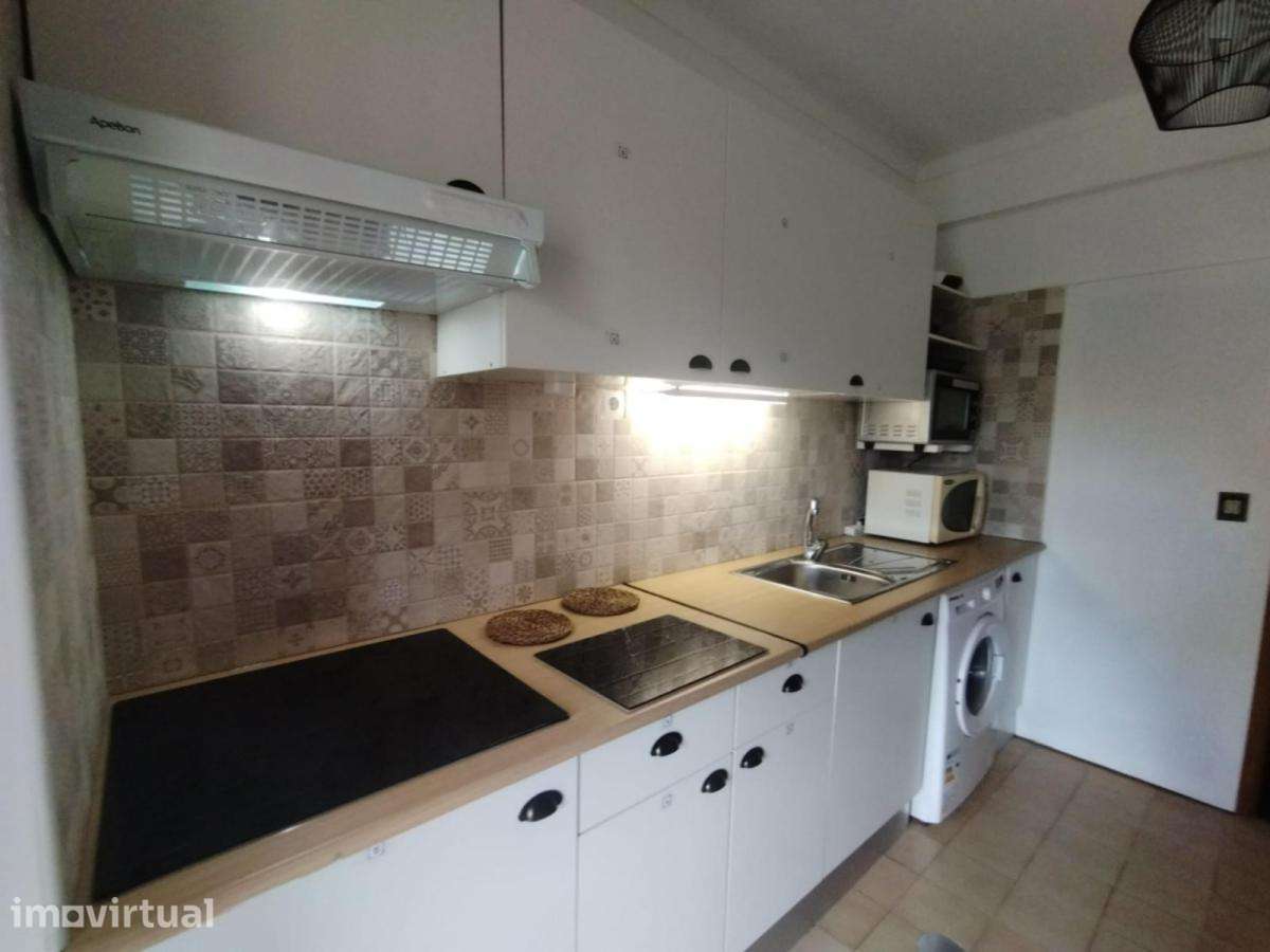 Quarto - localizado em Baixa de Santa Clara Coimbra - Grande imagem: 3/12