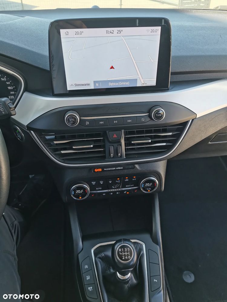 Ford Focus 1.6 FF Titanium - 5
