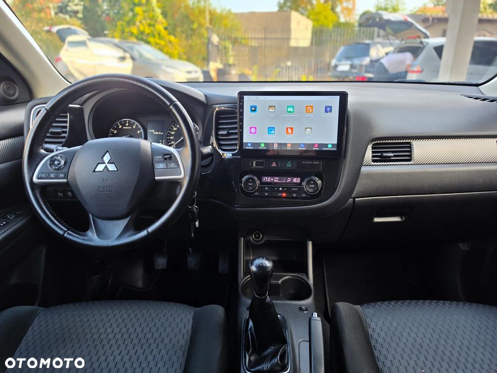 Mitsubishi Outlander - 36