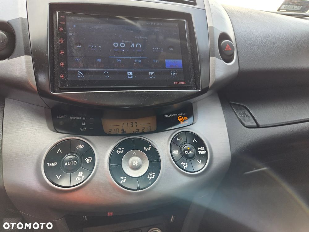Toyota RAV4 - 20