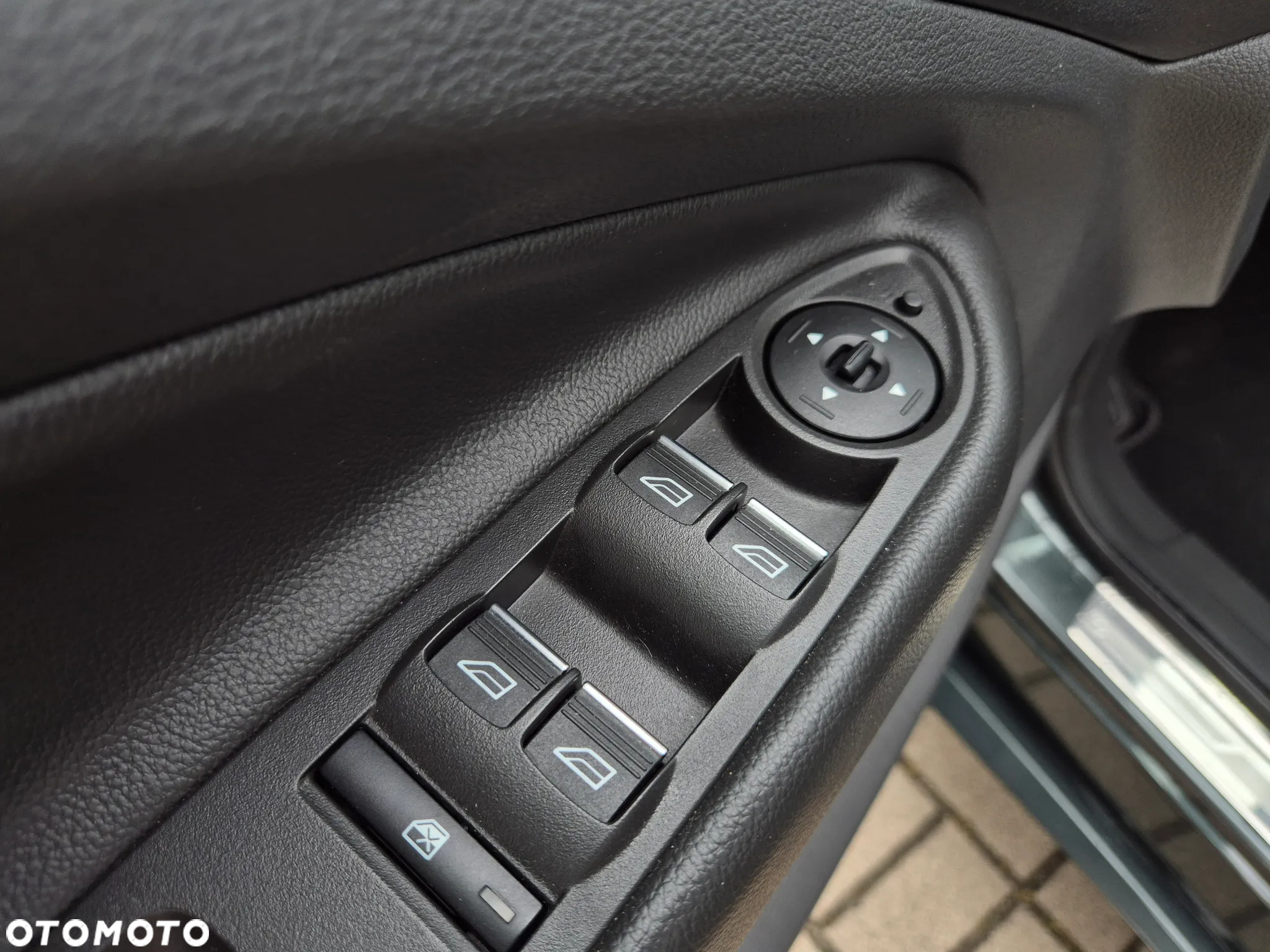 Ford Kuga 2.0 TDCi 4x2 ST-Line - 33