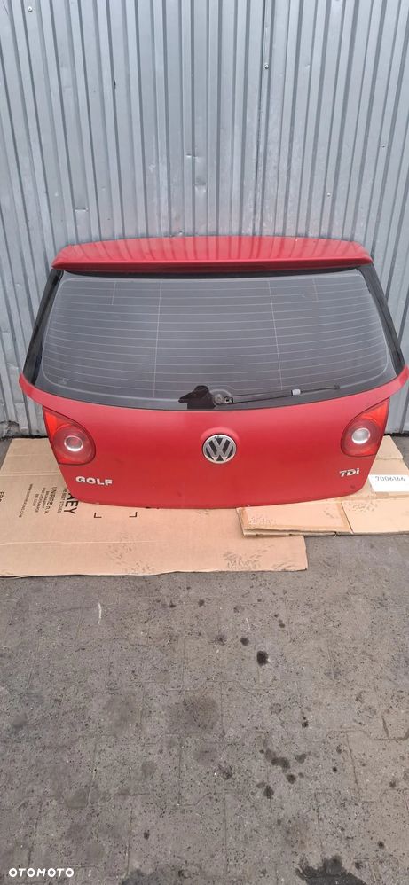 2 x KLAPA BAGAŻNIKA VOLKSWAGEN GOLF V
