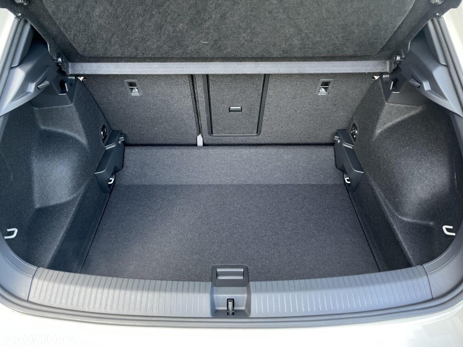 Volkswagen T-Roc 1.5 TSI R-Line Plus DSG - 21