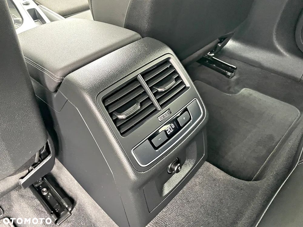 Audi A4 Avant 40 TDI S tronic S line - 16