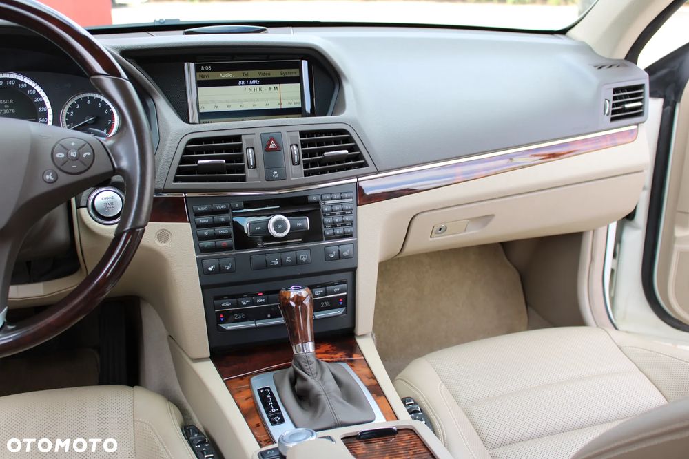 Mercedes-Benz Klasa E 350 Coupe 7G-TRONIC - 20