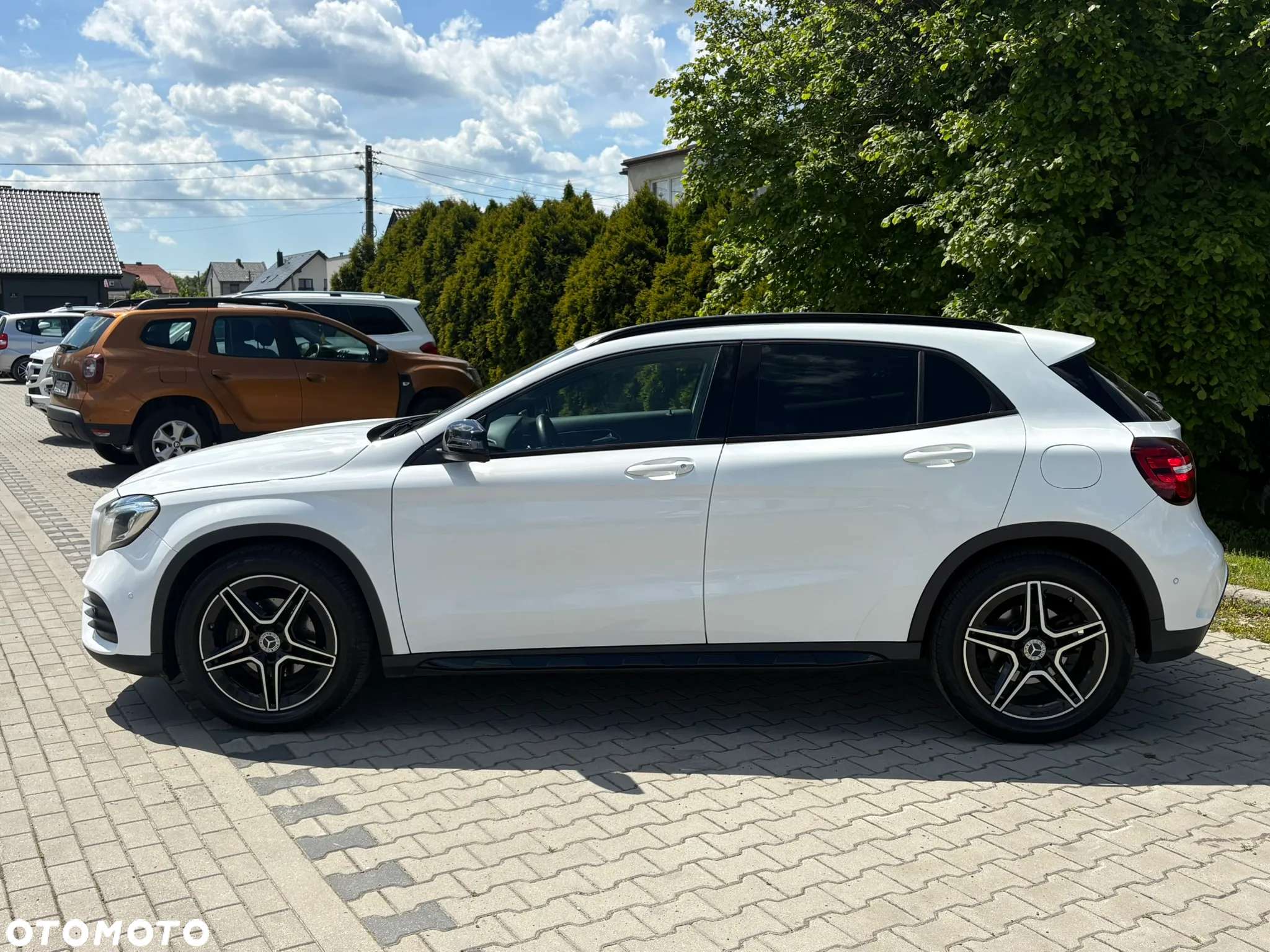 Mercedes-Benz GLA 180 7G-DCT AMG Line - 4
