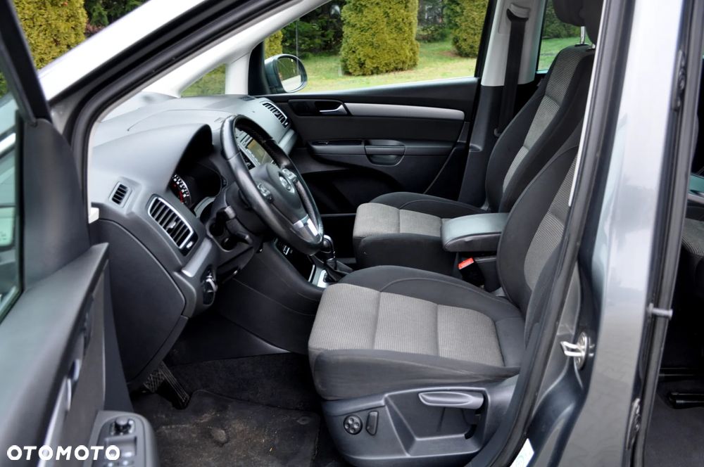 Volkswagen Sharan 2.0 TDI DSG BlueMotion Technology Comfortline - 25