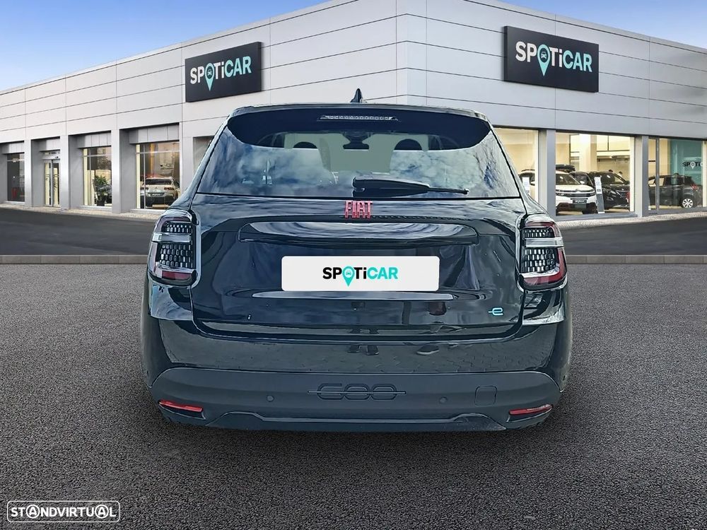Fiat 600e 54 kWh (RED) - 5