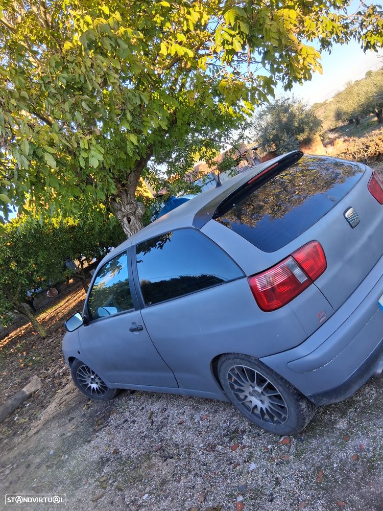 SEAT Ibiza - 2