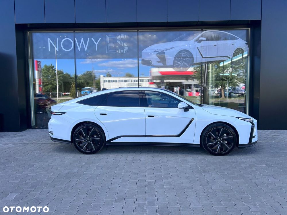 Lexus ES - 8