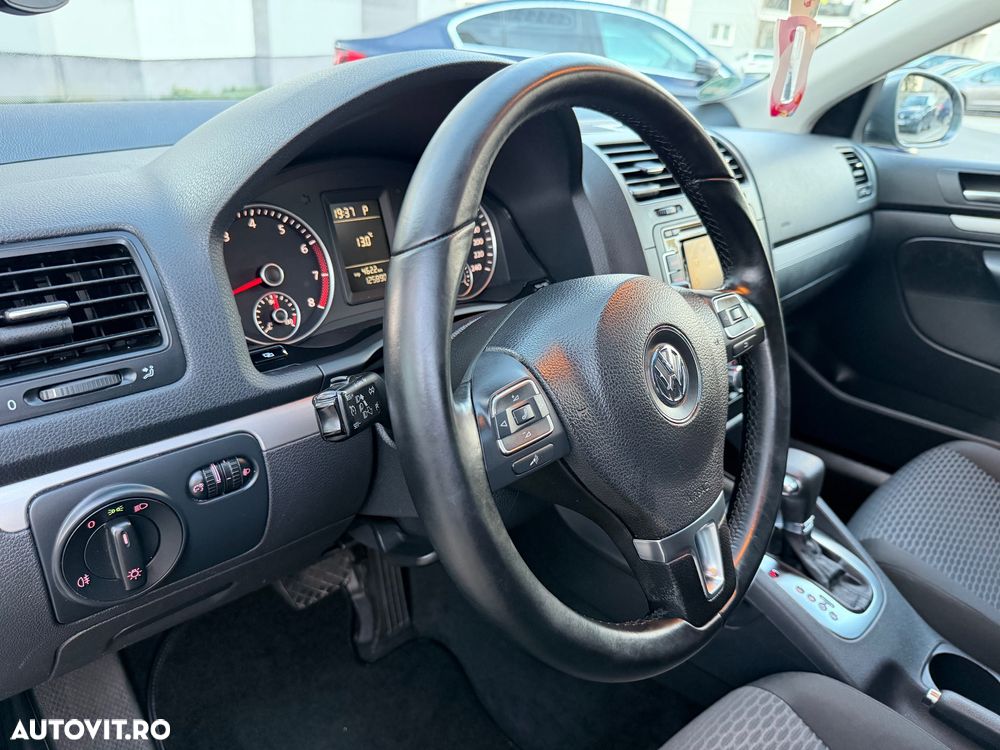 Volkswagen Jetta ver-1-6-dsg-comfortline - 10