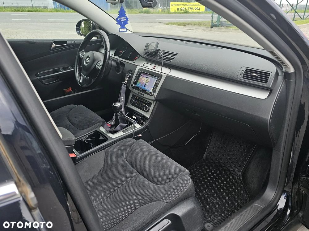 Volkswagen Passat 2.0 TDI DPF Comfortline - 6
