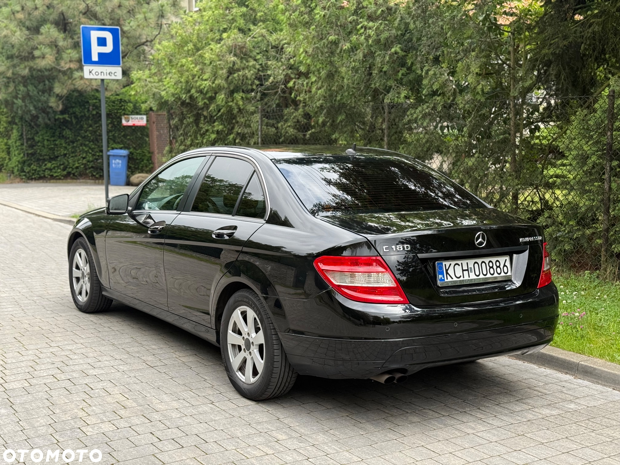 Mercedes-Benz Klasa C 180 BlueEFFICIENCY 7G-TRONIC Elegance - 4