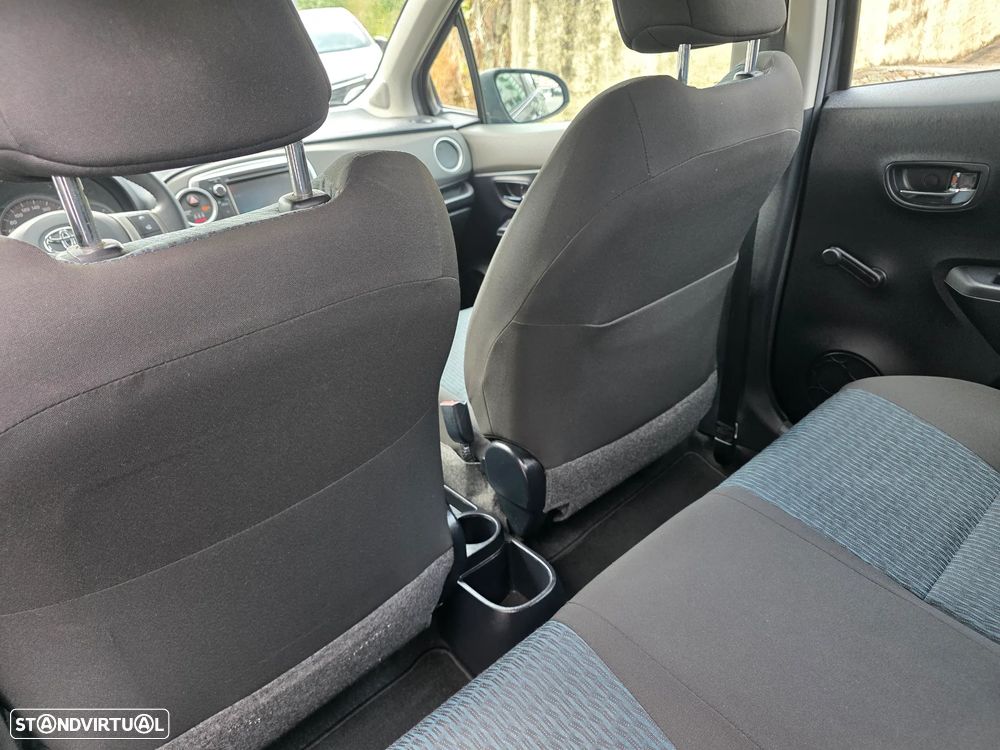 Toyota Yaris 1.0 VVT-i Comfort+P.Style - 27