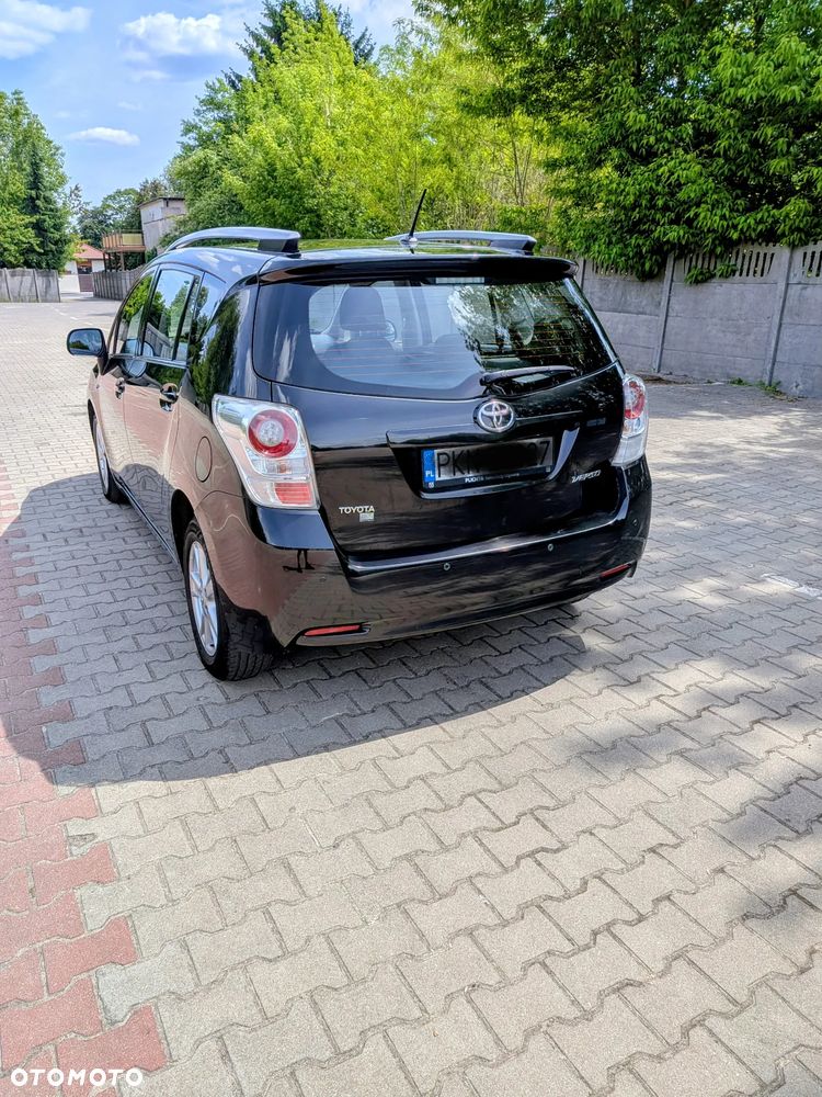Toyota Verso - 8