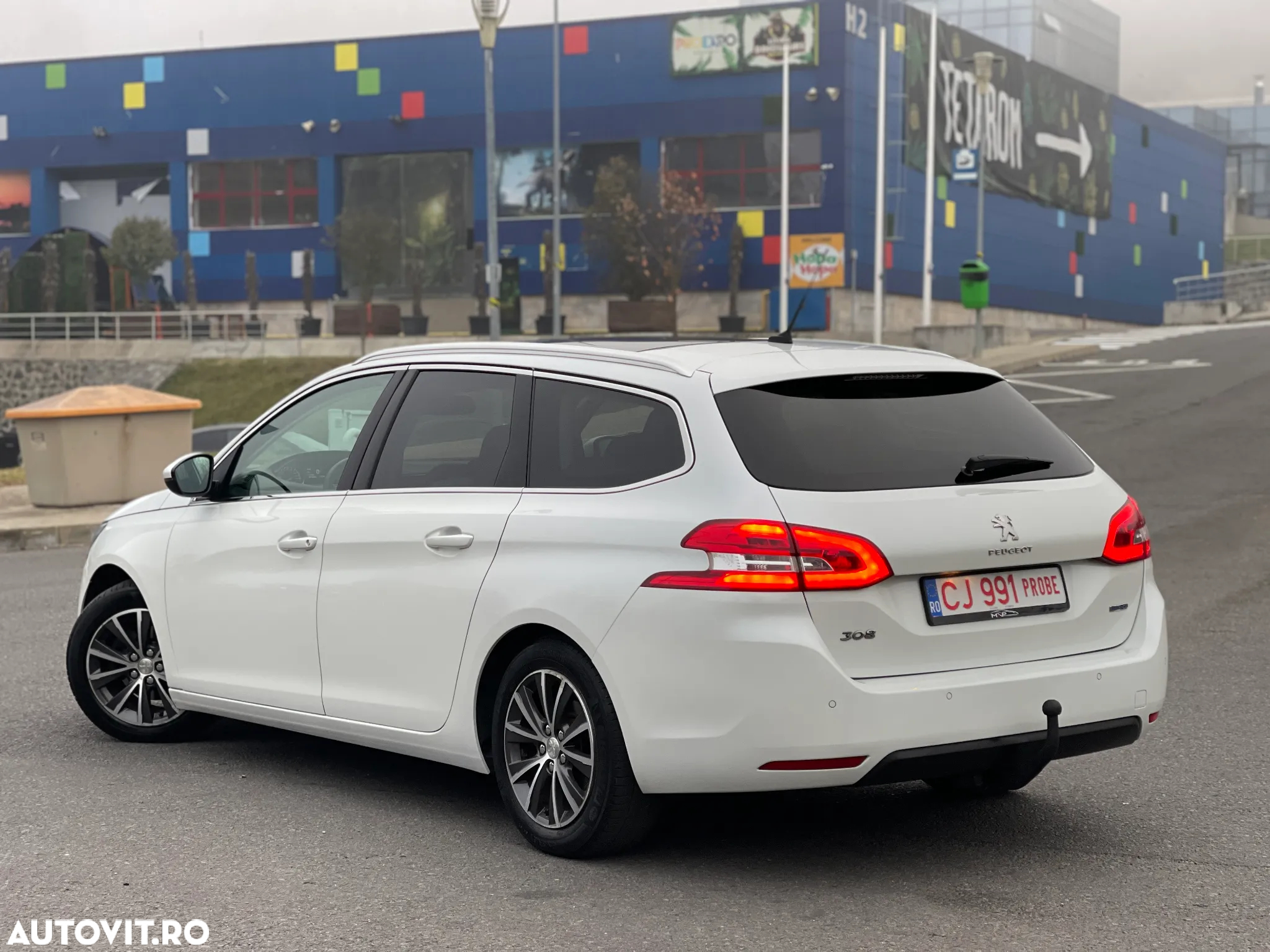 Peugeot 308 SW BlueHDi 120 Stop & Start Business-Line - 4
