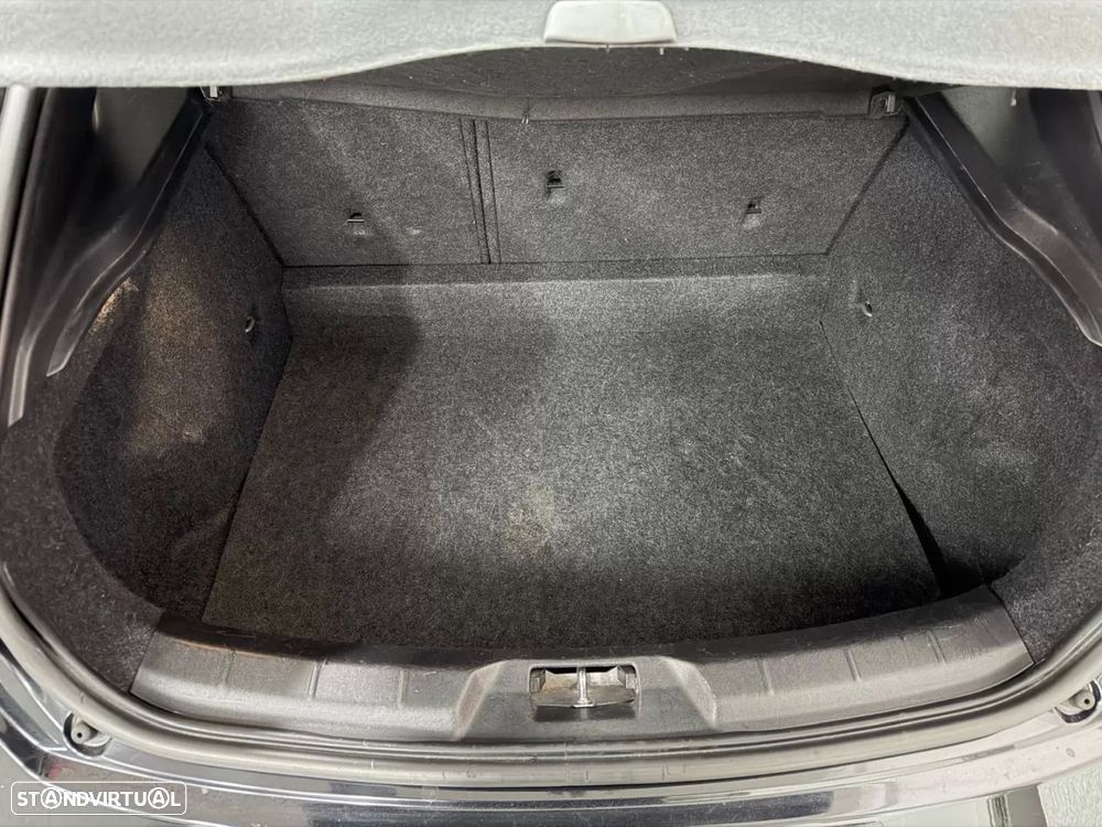 Volvo V40 1.6 D2 Kinetic - 17