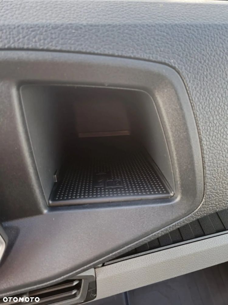 Volkswagen Crafter - 11