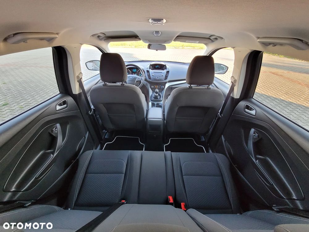 Ford Kuga - 19