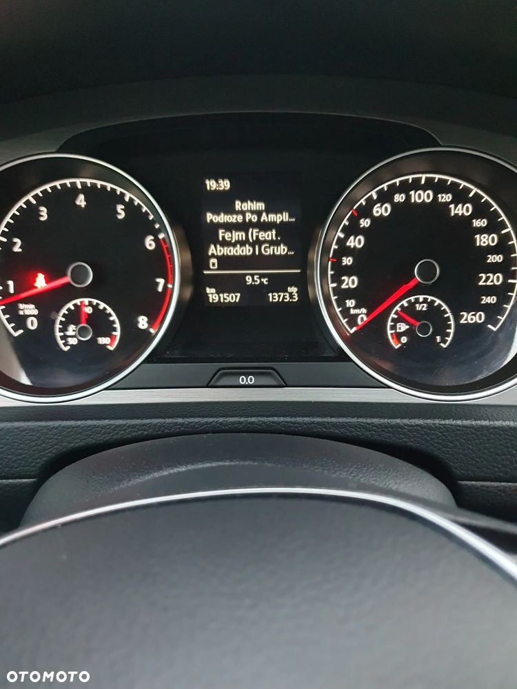 Volkswagen Golf - 14