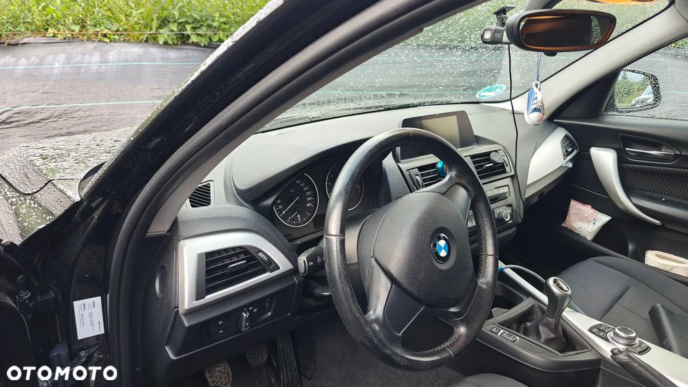 BMW Seria 1 116i - 18
