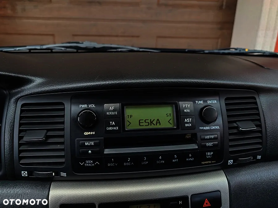 Toyota Corolla 1.4 VVT-i Edition - 24