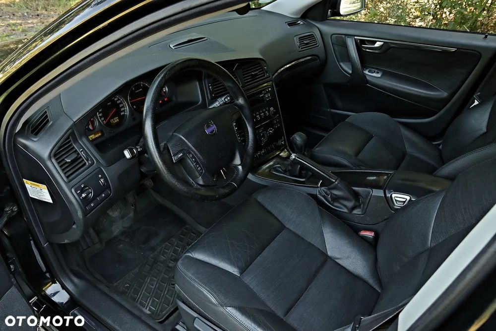 Volvo V70 2.4 D DPF Momentum - 6