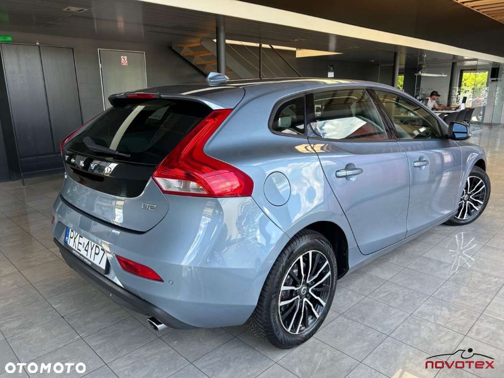 Volvo V40 D2 Drive-E Momentum - 2