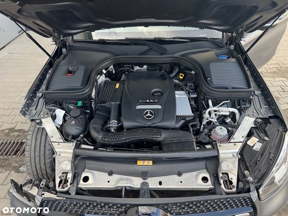 Mercedes-Benz GLC 300 e 4-Matic - 18