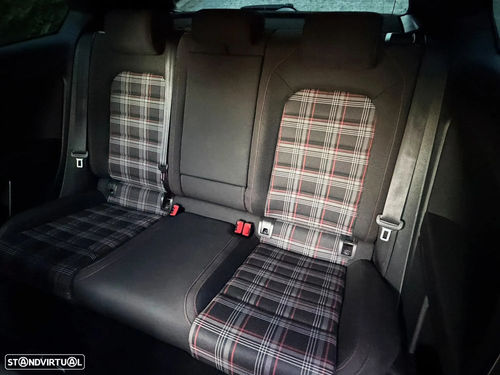 VW Golf GTI Performance BlueMotion DSG - 20