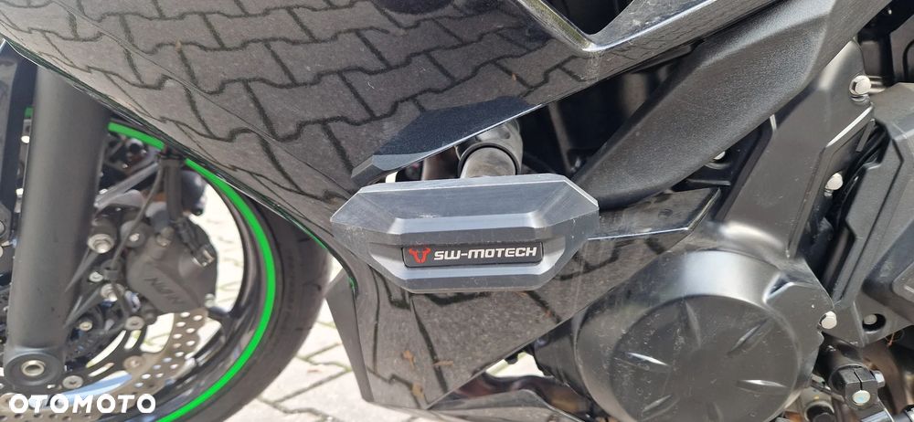 Kawasaki Ninja - 8