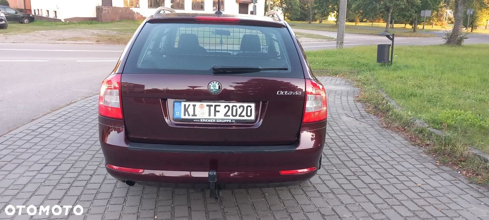 Skoda Octavia 2.0 TDI DPF Ambiente - 3