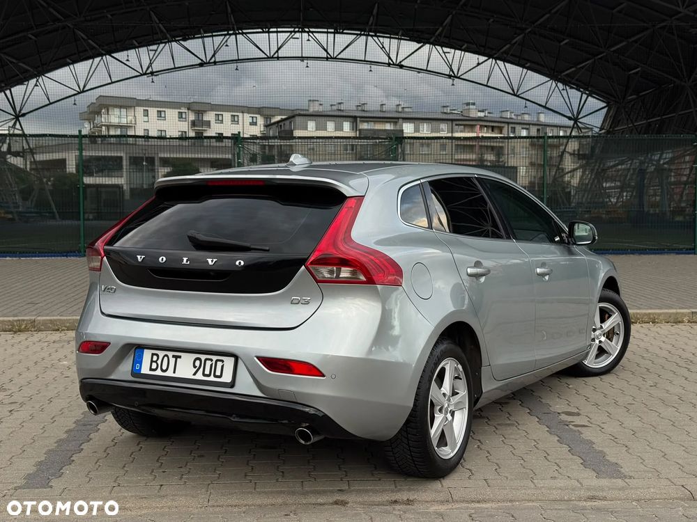Volvo V40 D3 Summum - 16