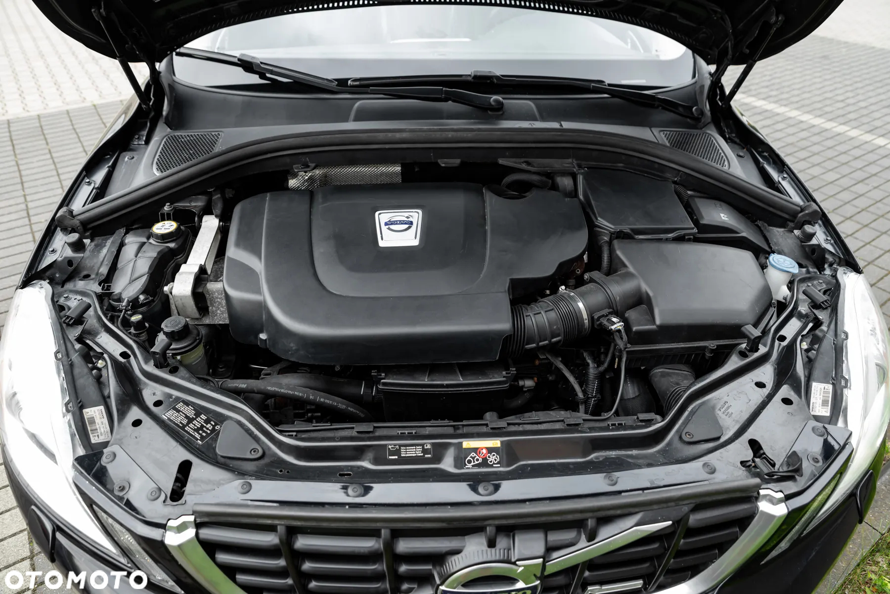 Volvo XC 60 D5 AWD RDesign - 39
