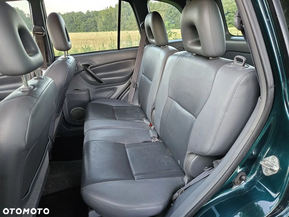 Toyota RAV4 2.0 VVT-i Sol - 16