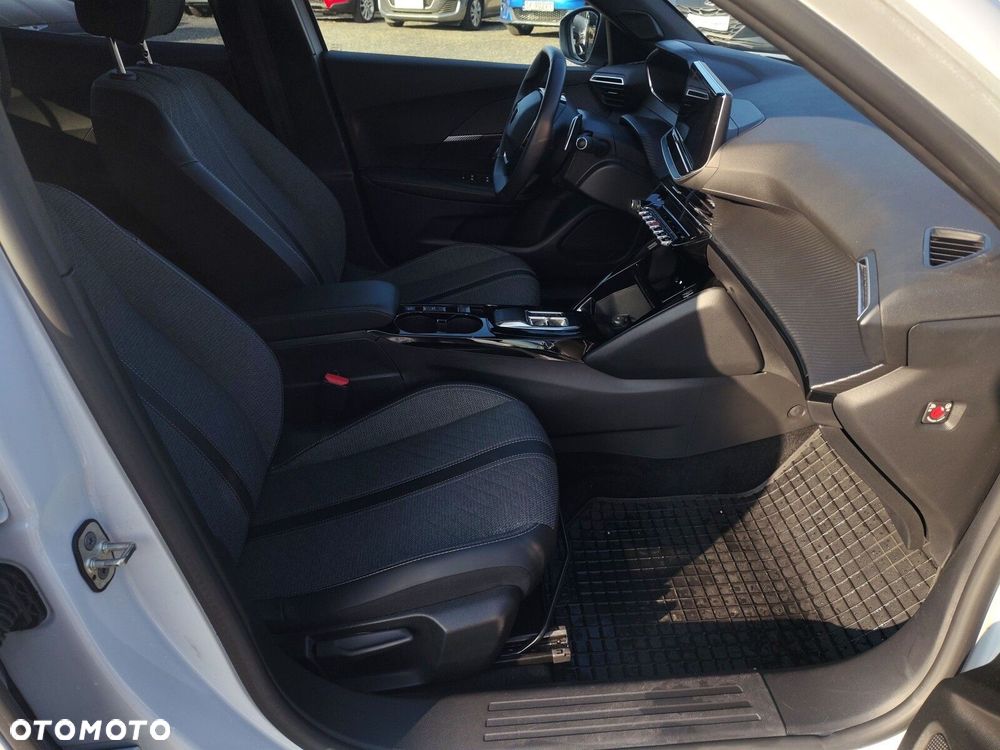 Peugeot 2008 1.2 PureTech Allure S&S EAT8 - 22