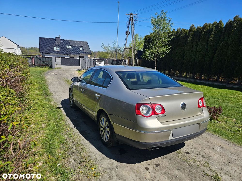 Volkswagen Passat 2.0 TDI 4Mot Highline - 3