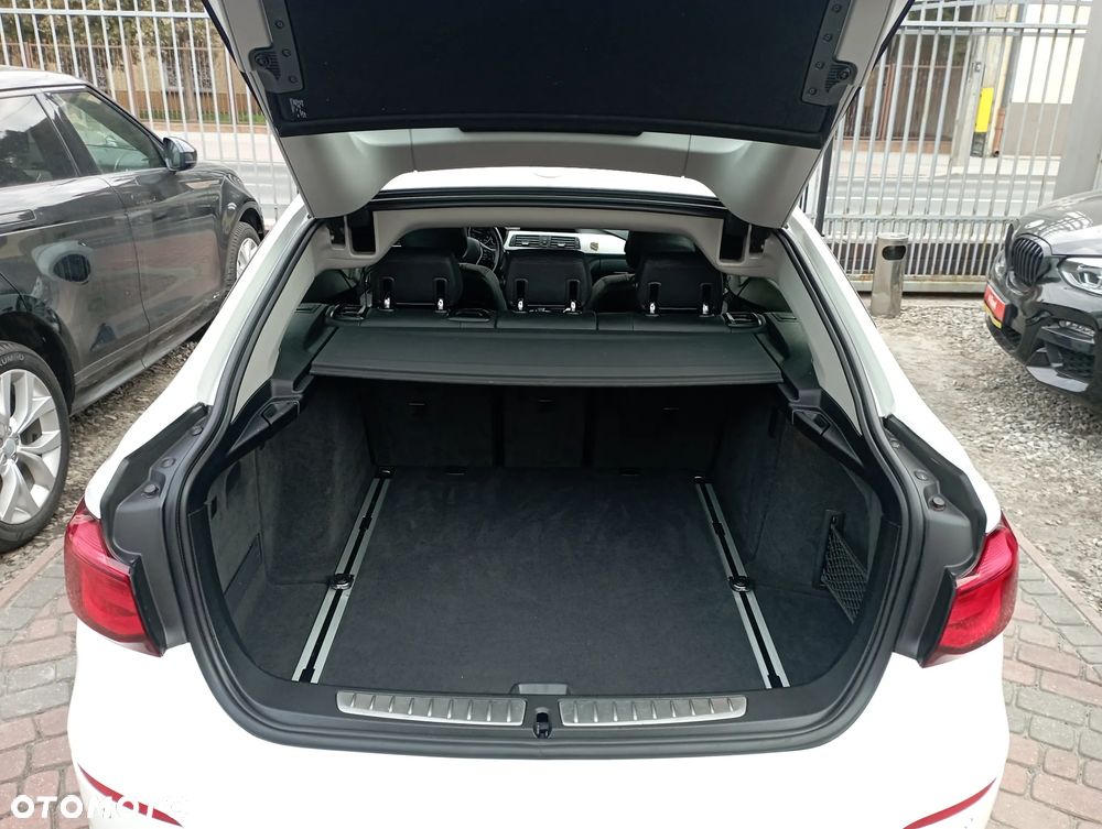 BMW Seria 3 318d Advantage - 34