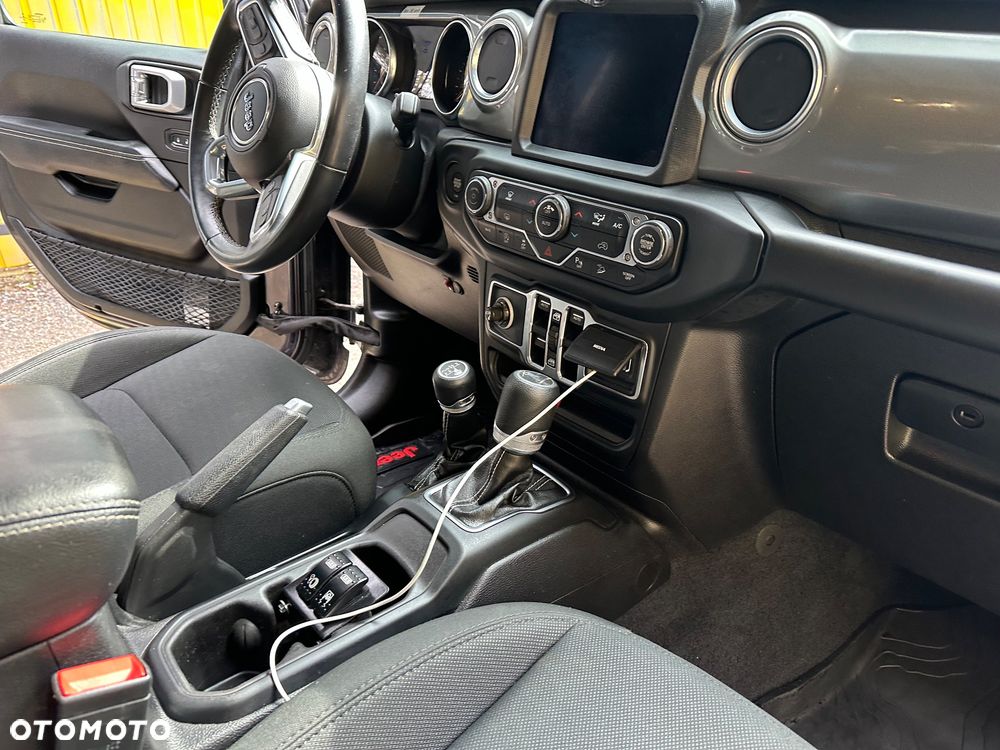 Jeep Wrangler Unlimited 2.2 CRD Sahara - 15
