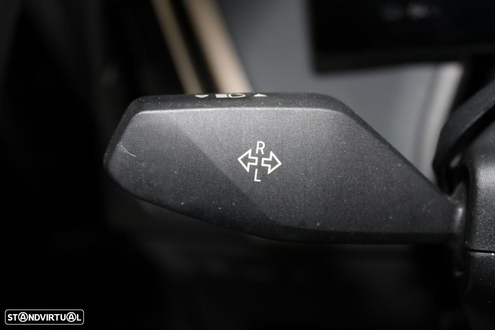 BMW iX xDrive 40 Pack Desportivo - 20