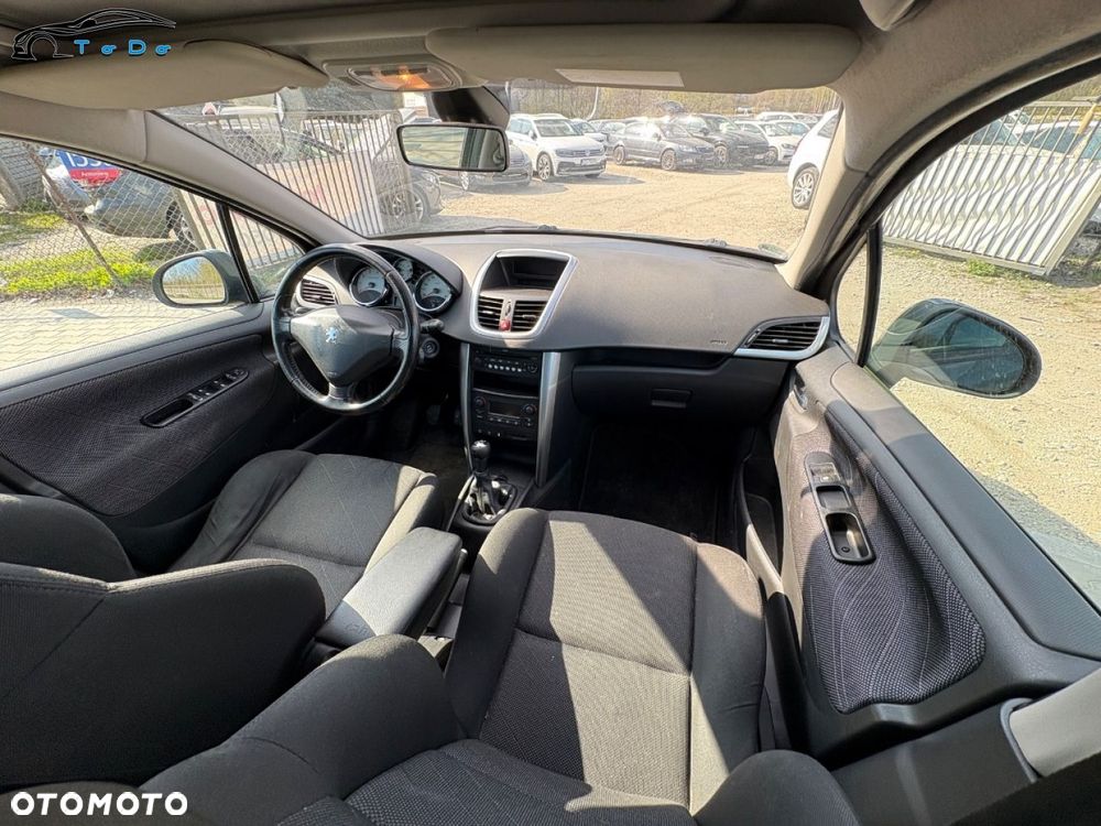 Peugeot 207 1.6 VTi Premium - 28
