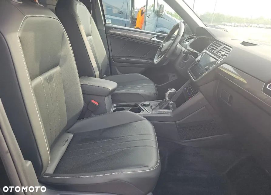 Volkswagen Tiguan - 10
