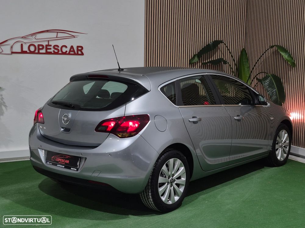 Opel Astra 1.4 Cosmo - 4