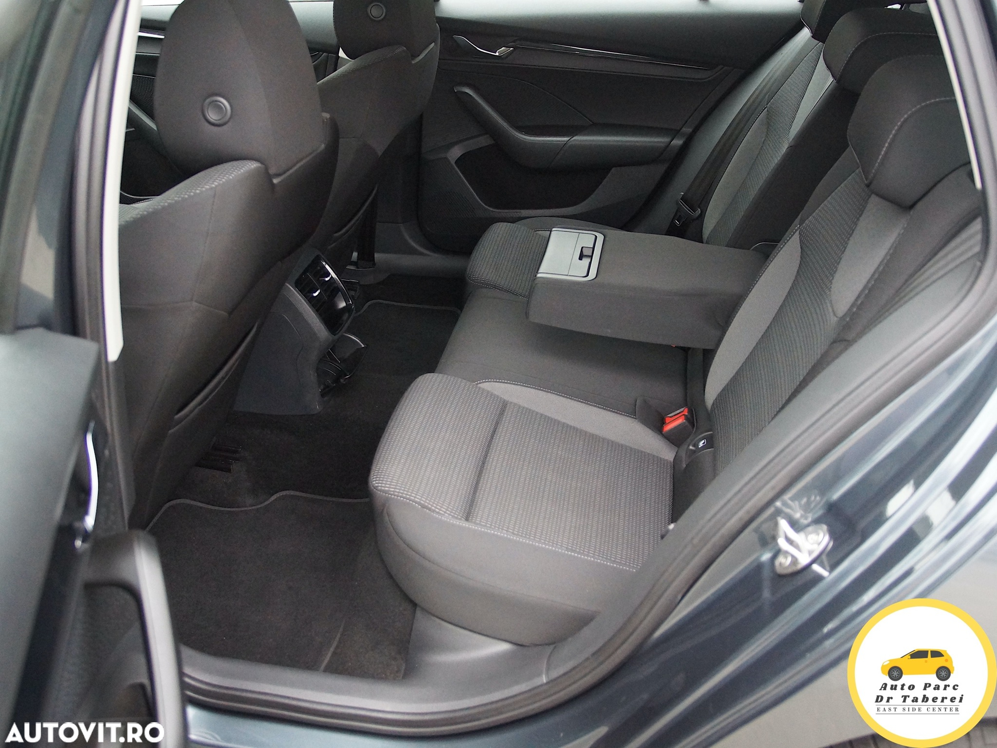 Skoda Octavia Combi Diesel 2.0 TDI DSG Style - 18